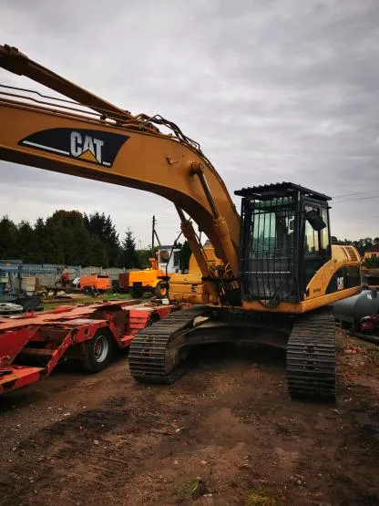 Do wynajęcia z operatorem Koparka gąsienicowa CAT 324D