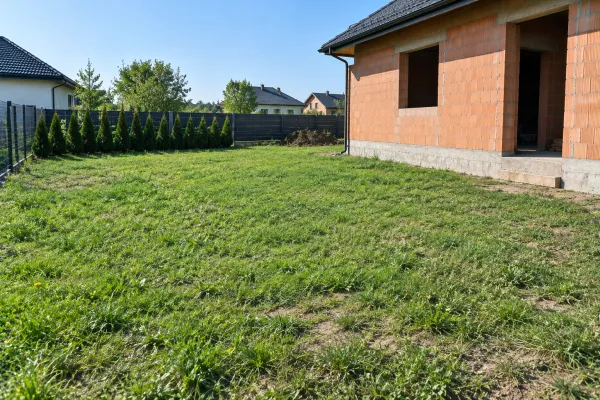 Wykop pod kanalizację i montaż przyłącza – Zamość